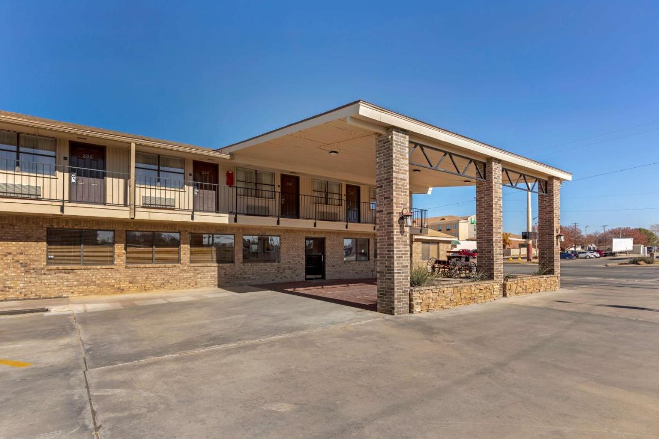 Best Western Caprock Inn Brownfield Exterior foto